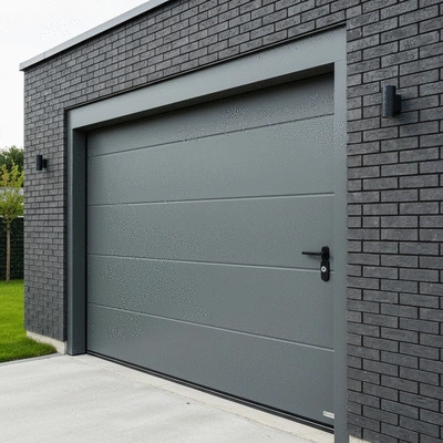 Garage sécurisé avec une serrure moderne et robuste